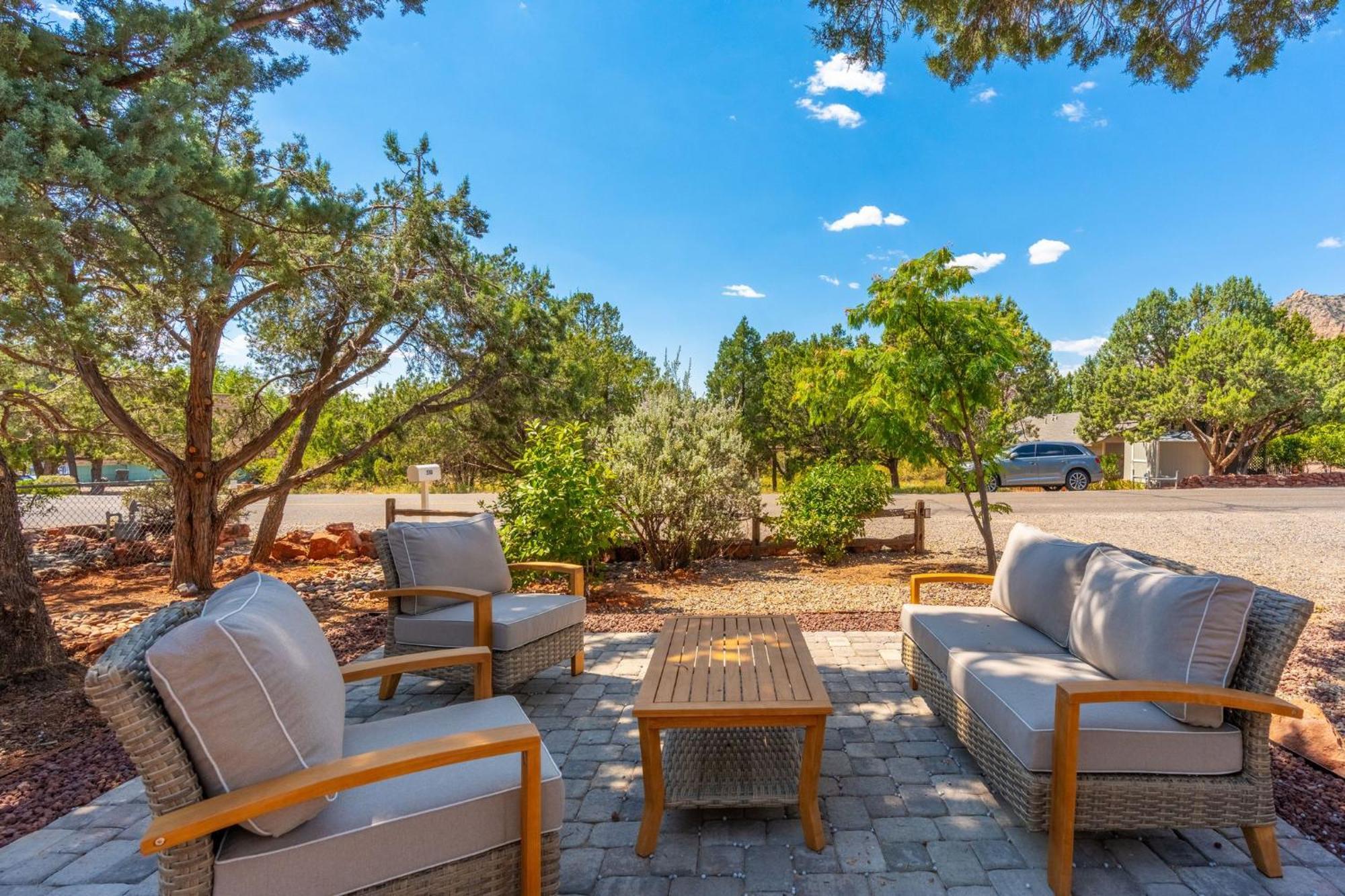 Amethyst Retreat. Back Yard With Hot Tub & Views! * Sedona